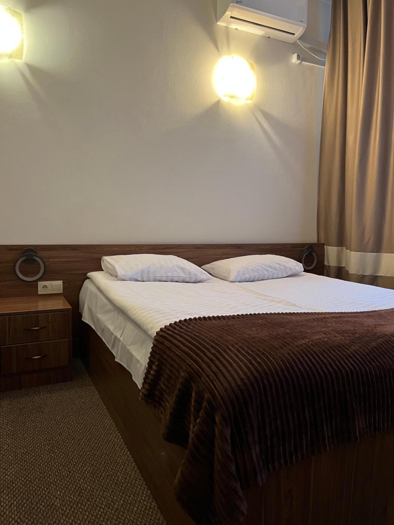 Sofiivka Motel Konopnitsa